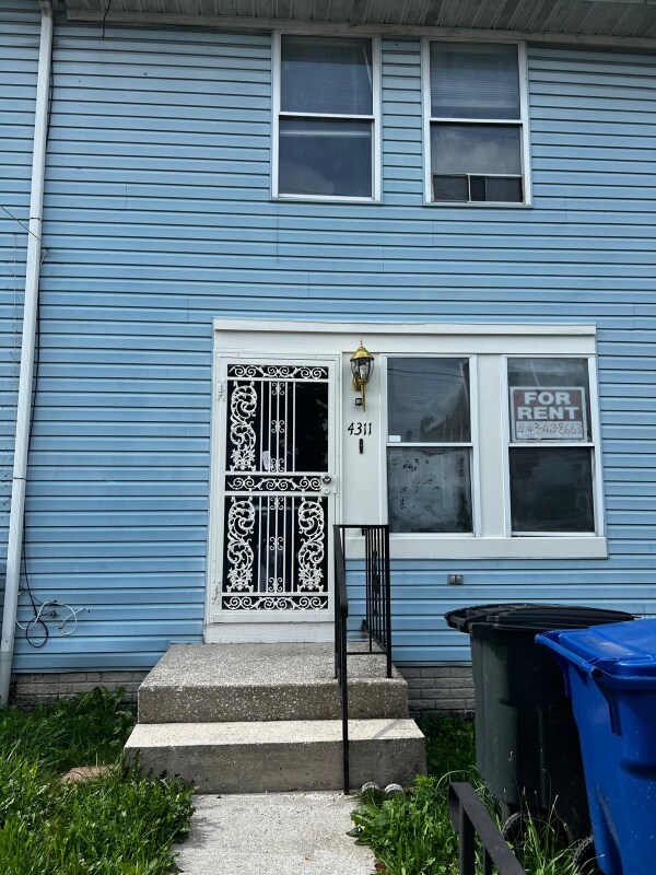 Building Photo - 4311 Davis Ave