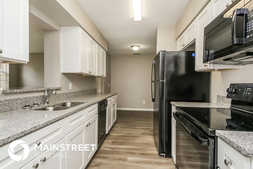 Building Photo - 11 Tangerine Dr