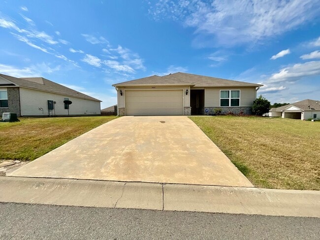 Building Photo - 4401 Olympic Dr