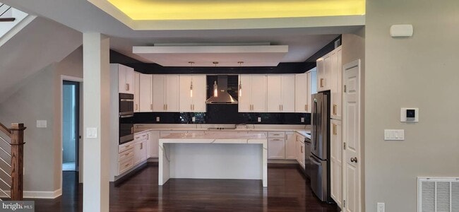 Building Photo - 402 McKenzie Dr
