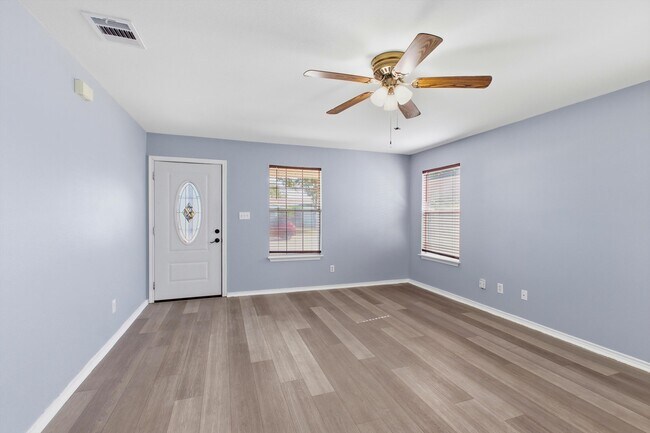 Building Photo - 3007 Spice Meadow