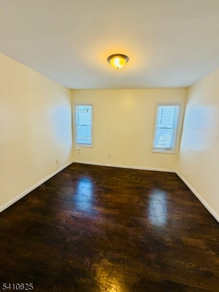 Building Photo - 7 Kling St