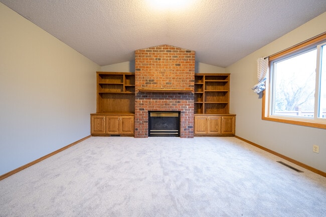 Building Photo - 13916 Copper Ct