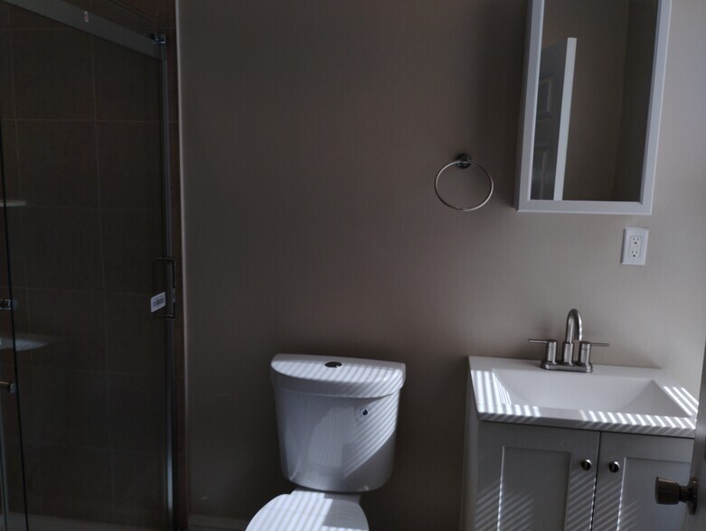 Building Photo - 3917 Park Heights Ave