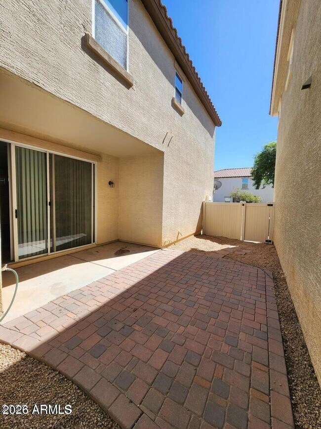 Building Photo - 3816 E Leslie Dr