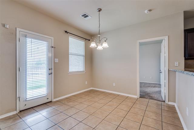 Building Photo - 1305 Lone Pine Dr