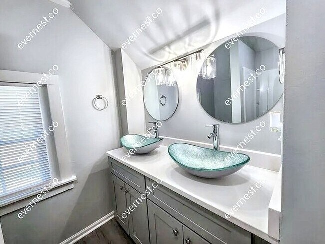 Building Photo - 1174 Ridgecrest Ln SE