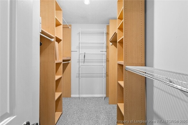Building Photo - 1716 Valley Ridge Dr