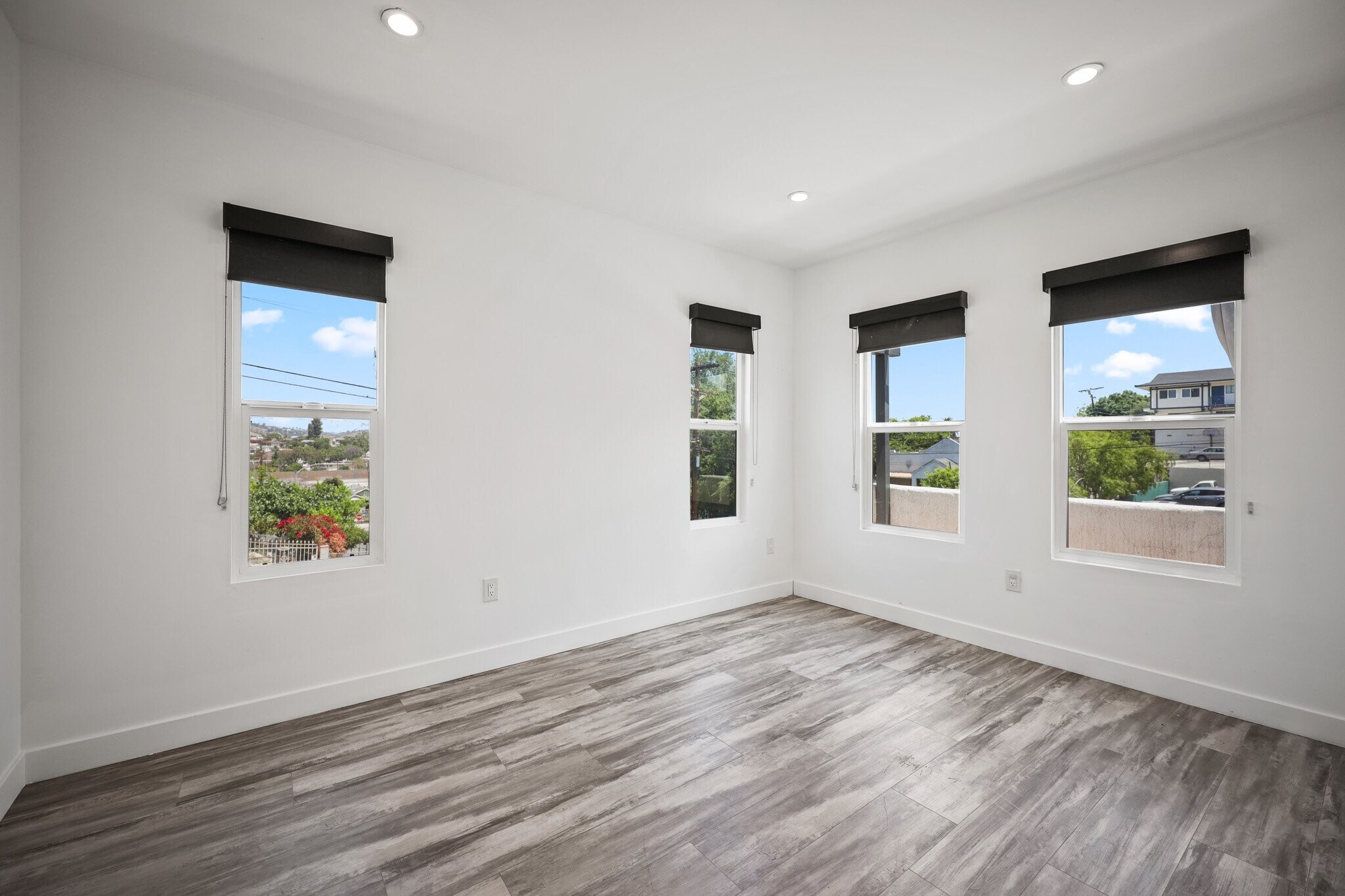 Building Photo - 1023 Tremont St