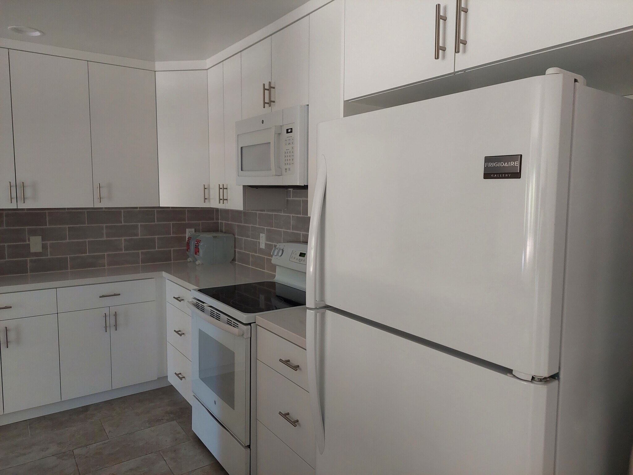 Kitchen just redone - 5600 Kensington Way