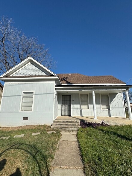 Primary Photo - 318 Pleasanton Rd