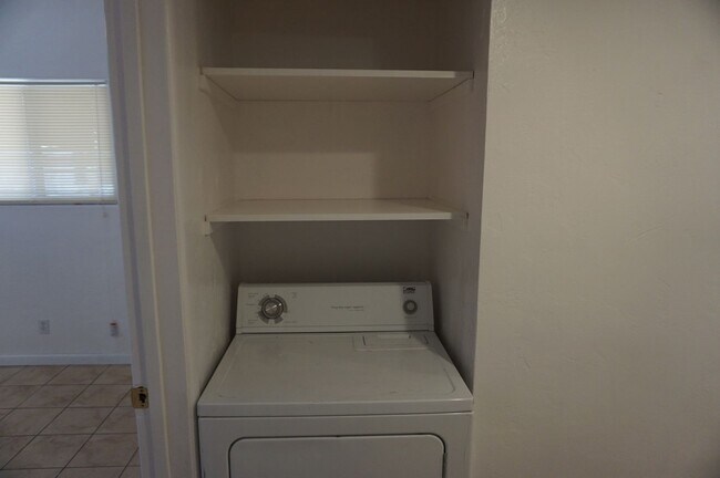 Building Photo - colum2432