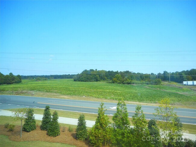 Building Photo - 5207 Maynard Hl Dr
