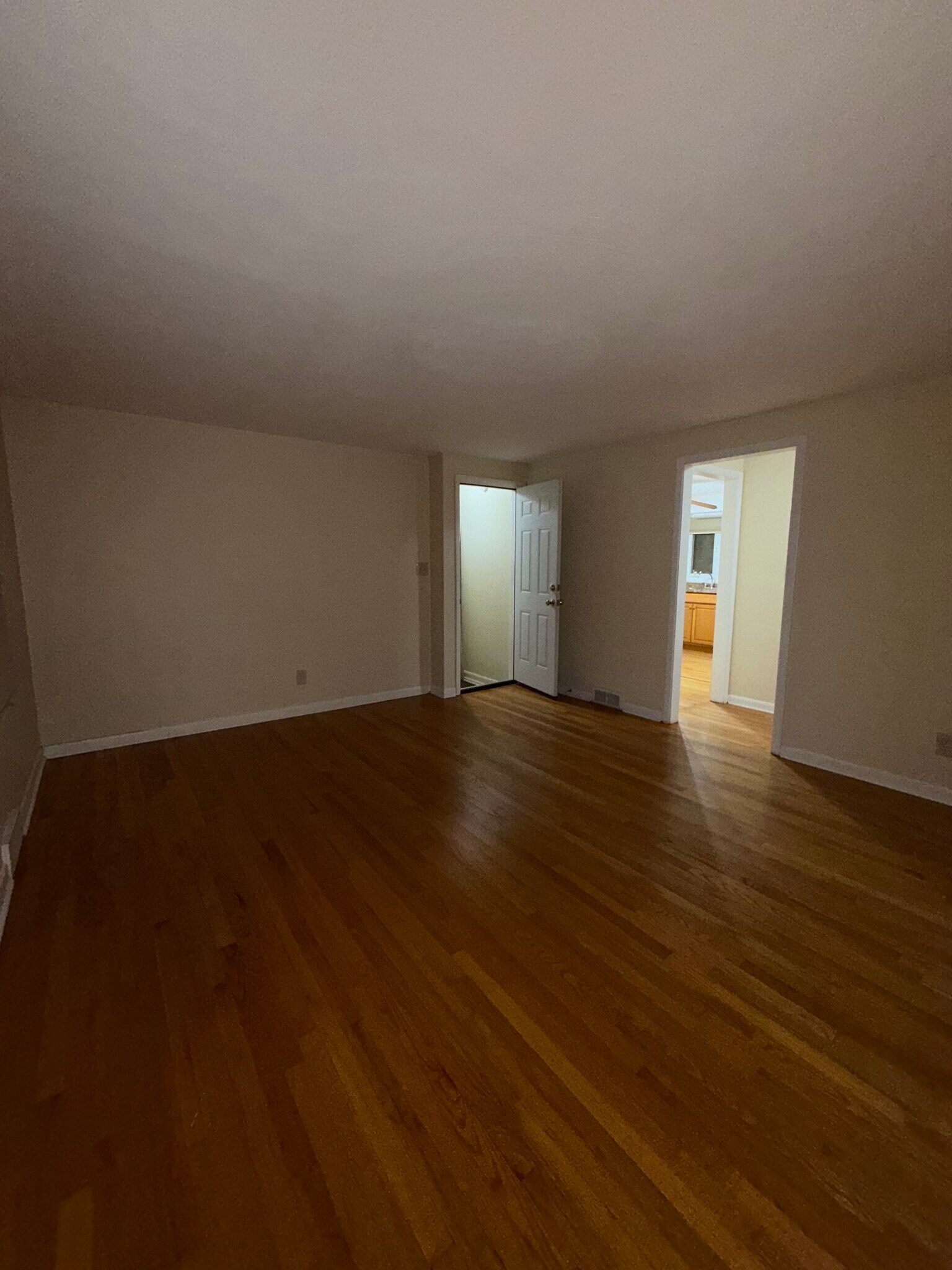 Building Photo - 1514 Caleb Ave