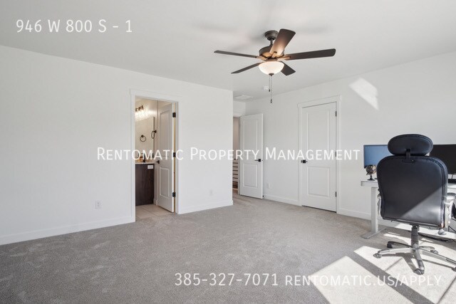 Building Photo - 946 W State Rd