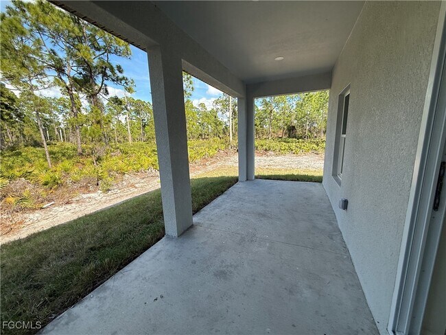 Building Photo - 1047 Hobart St