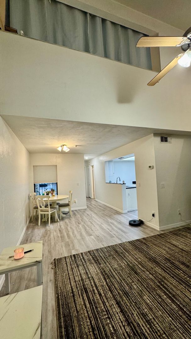 Building Photo - 7200 SW 8th Ave