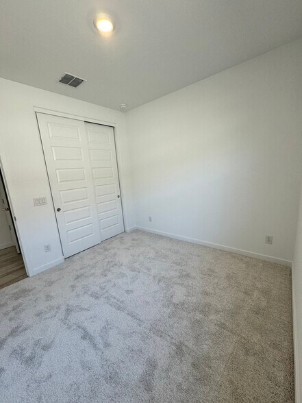 Building Photo - 16695 W Chama Dr