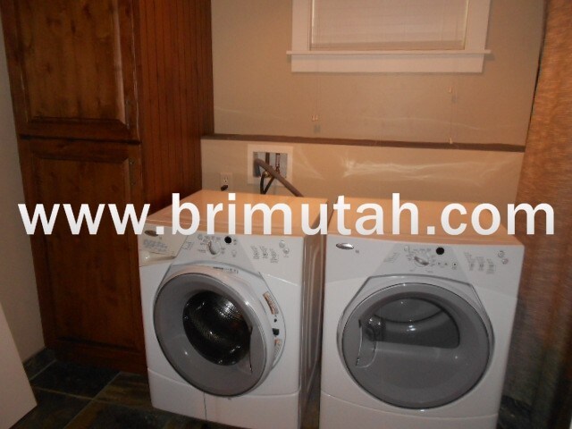 Building Photo - 1341 Kensington Ave