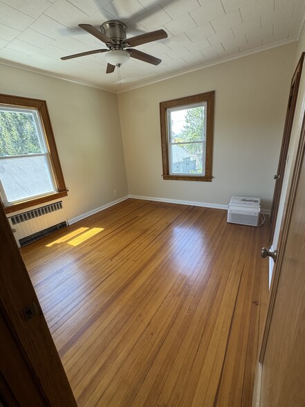 Bedroom 2 - 510 Lincoln Ave