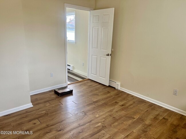 Building Photo - 246 7th Ave