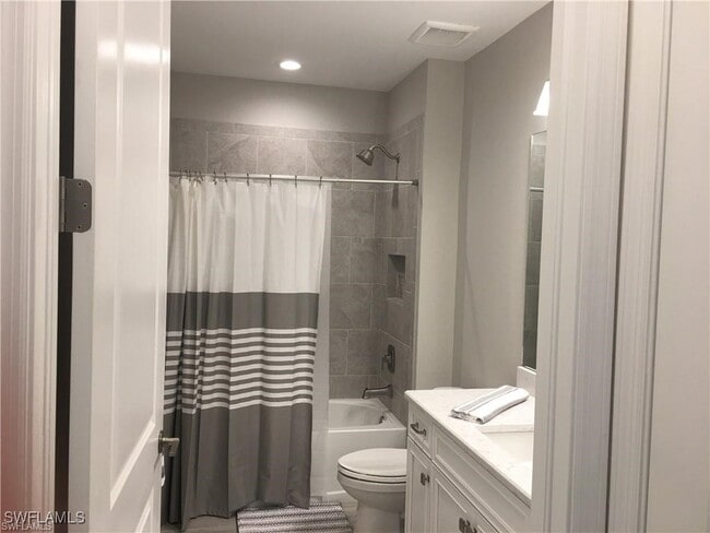 Building Photo - 2555 Seychelles Dr