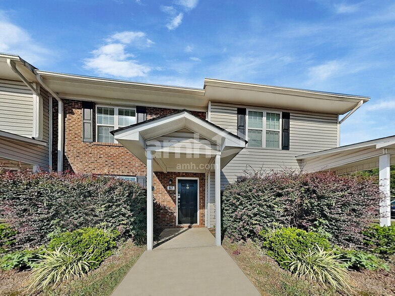 Primary Photo - 67 Wolf Creek Ln