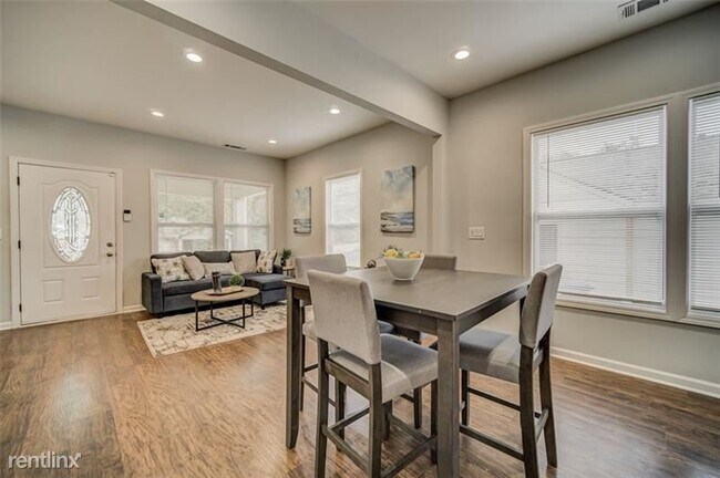 Building Photo - 4 br, 3 bath House - 306 ATWOOD Street SW