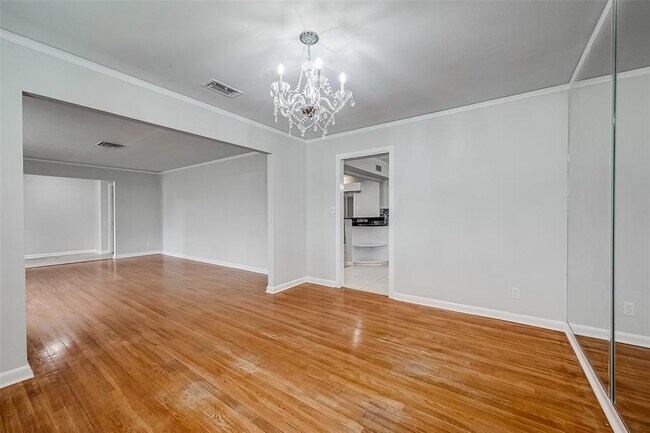 Building Photo - 4115 Mischire Dr