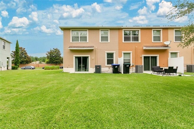 Building Photo - 10656 Savannah Plantation Ct