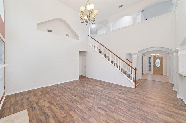 Building Photo - 10711 Castle Hills Ct