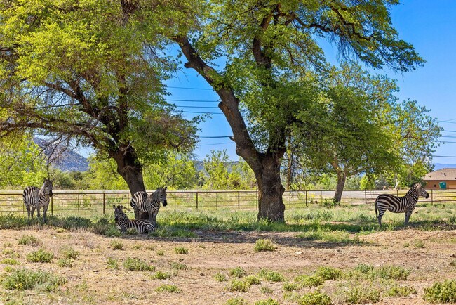 Building Photo - 7625 N Williamson Valley Rd