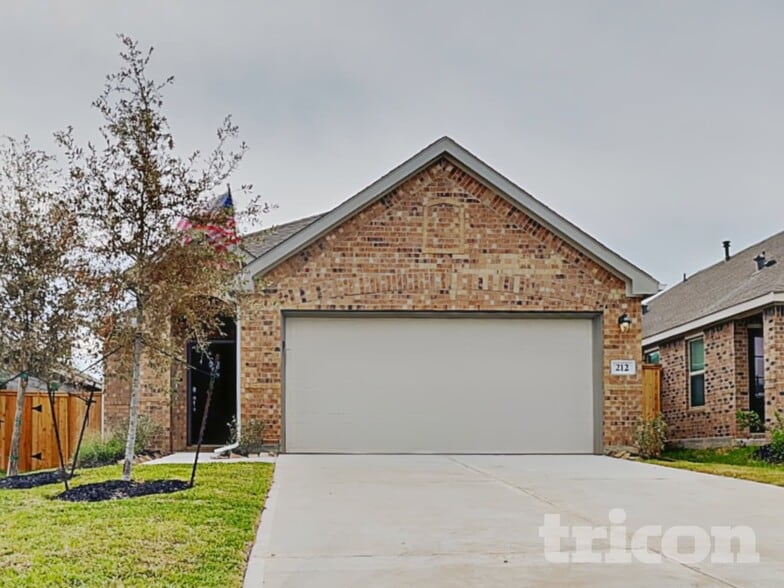 Building Photo - 212 Seven Pnes Dr