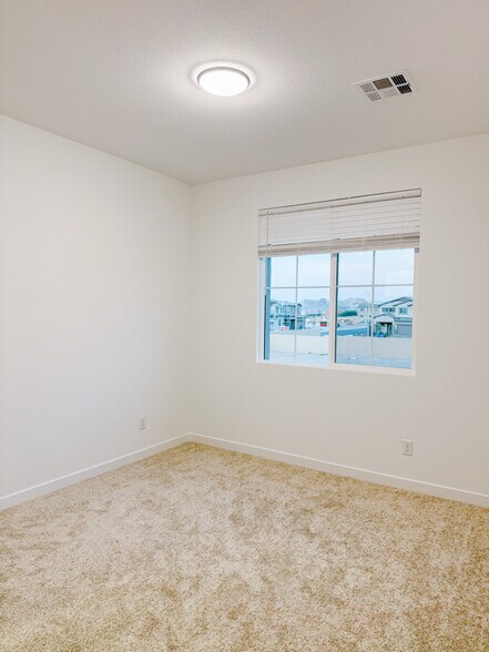 Building Photo - 885 Dunkirk River Ct