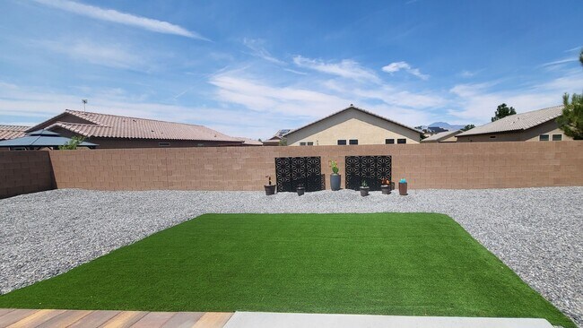Building Photo - TESORA PAHRUMP - E. Summit Avenue