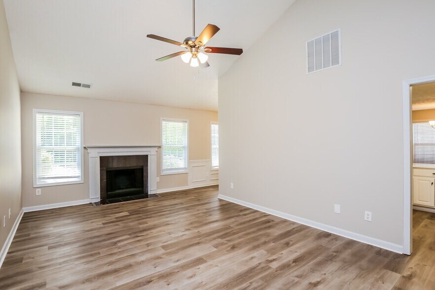 Building Photo - 4289 Duncan Ives Dr