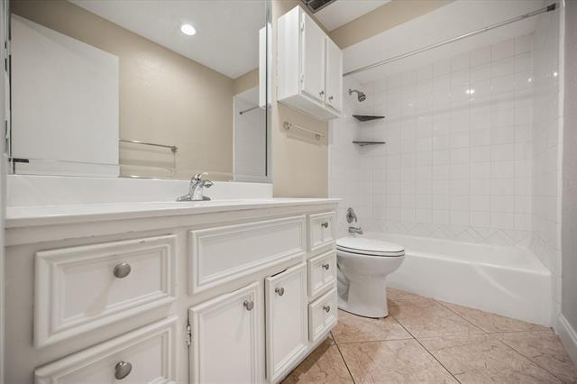 Building Photo - 4420 Harlanwood Dr