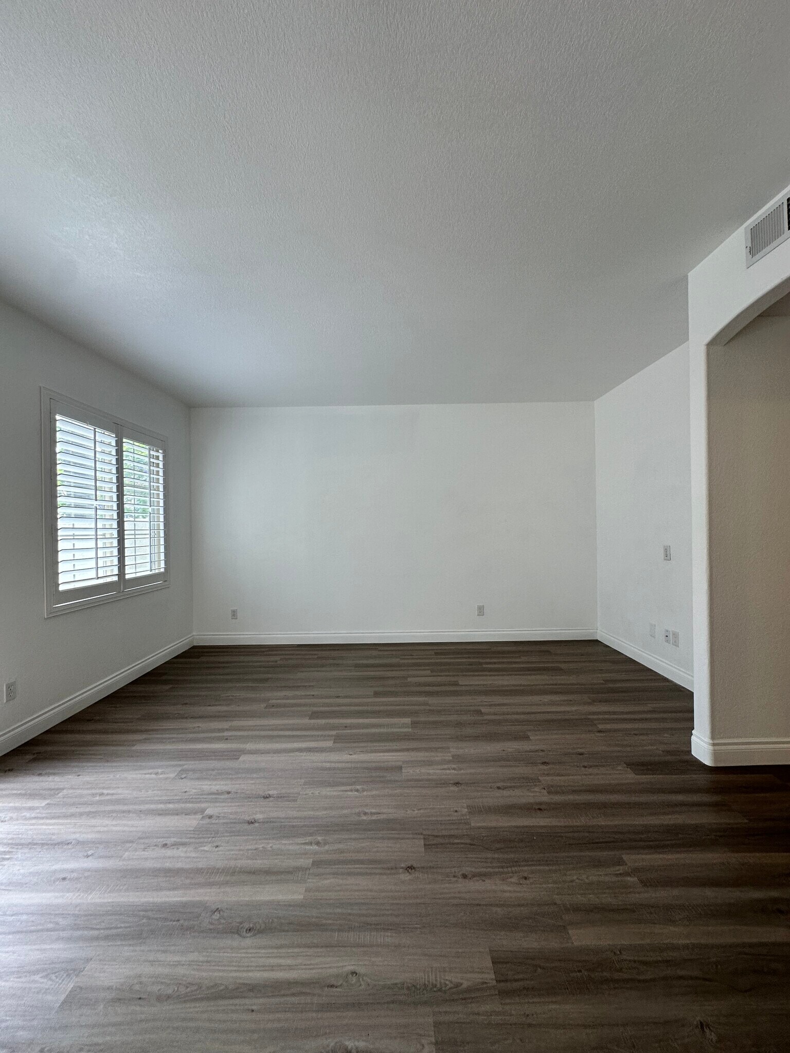 Building Photo - 4046 Craven Rd