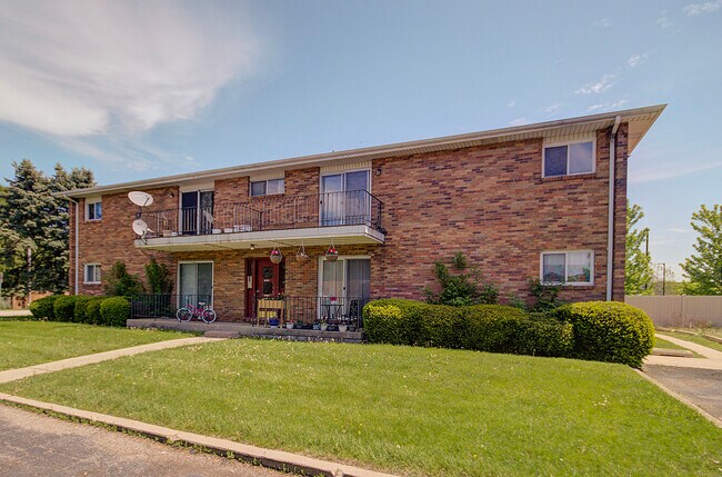 Building Photo - 24023 W Hazelcrest Dr