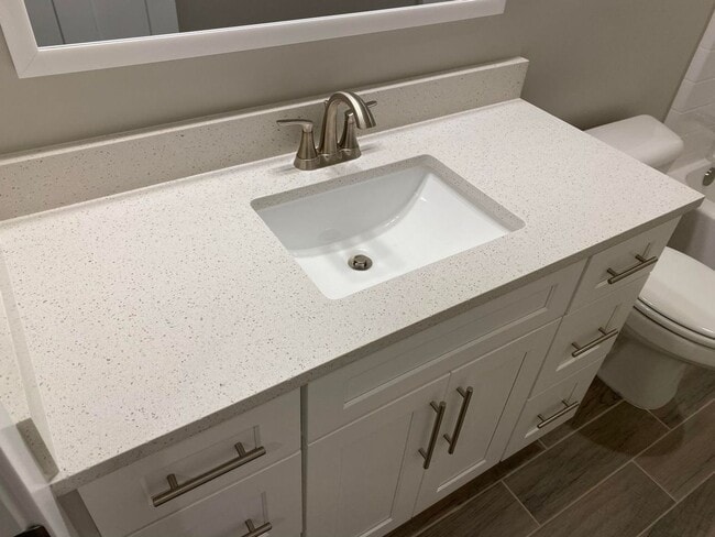 Building Photo - Wonderful 3 Bedroom Townhome. Water, sewer and garbage included.