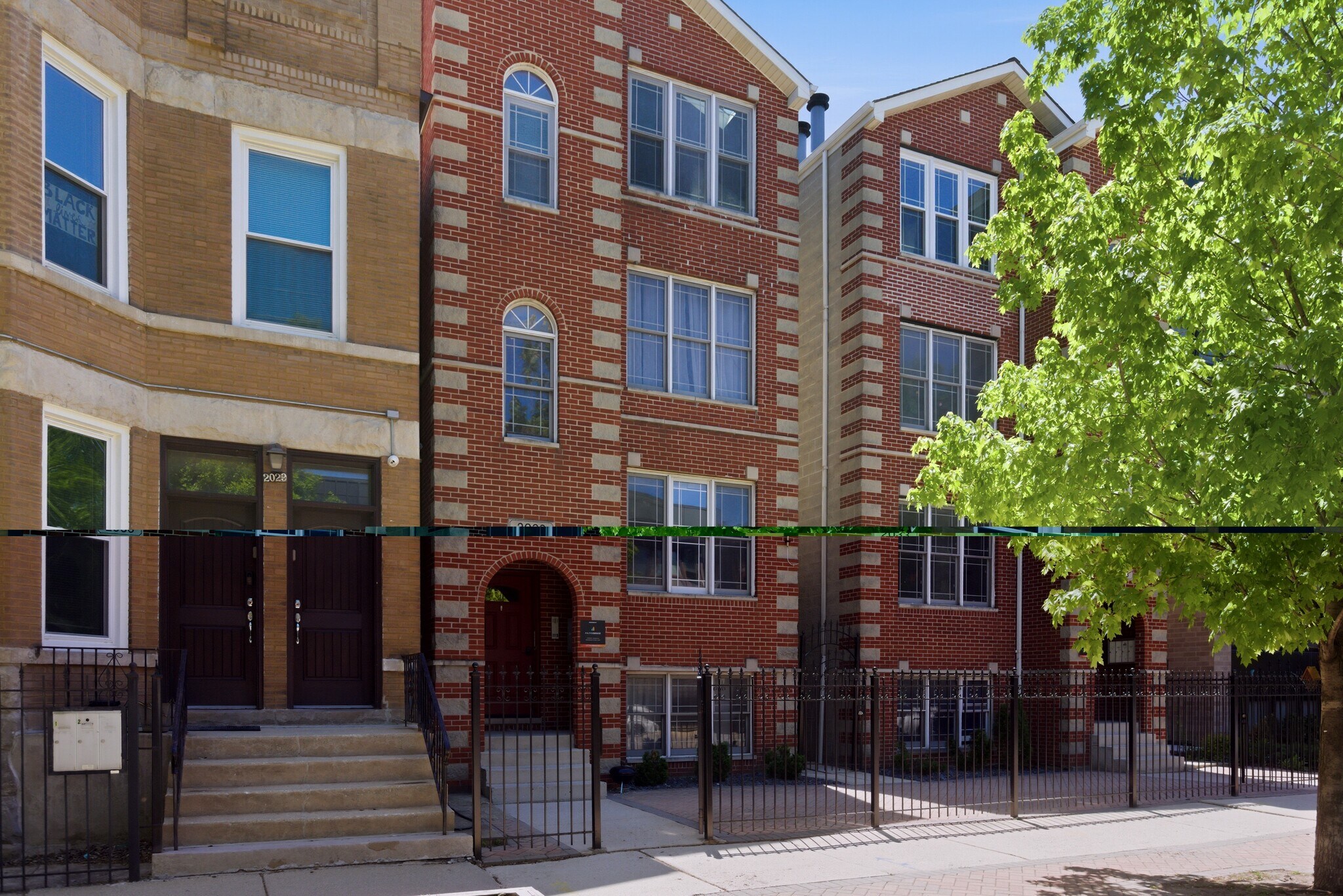 Building Photo - 2033 W Huron St