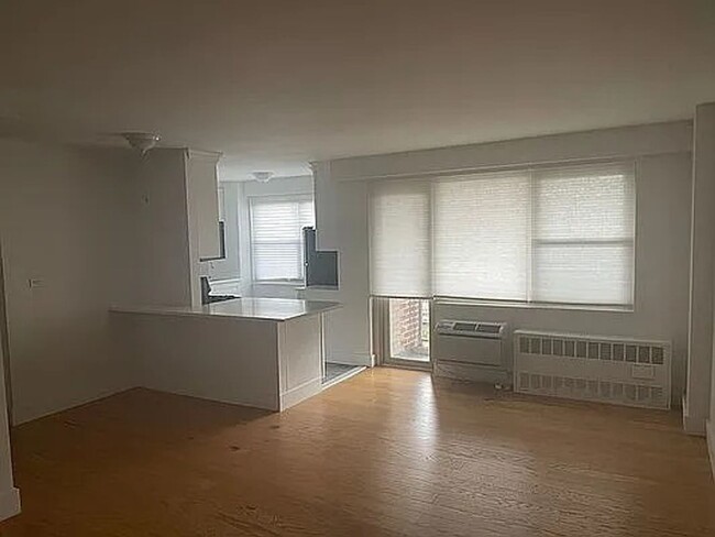 Building Photo - Charming 1BR Condo in Brooklyn