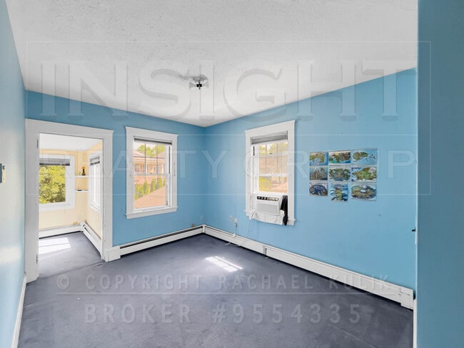 Building Photo - 61 Moraine St