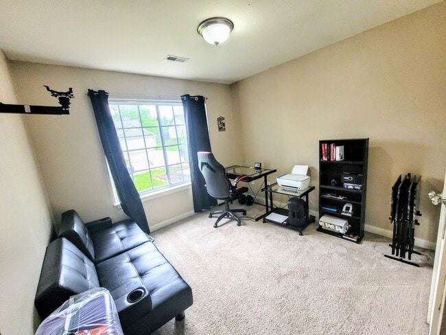 Building Photo - 1 story home with a fence