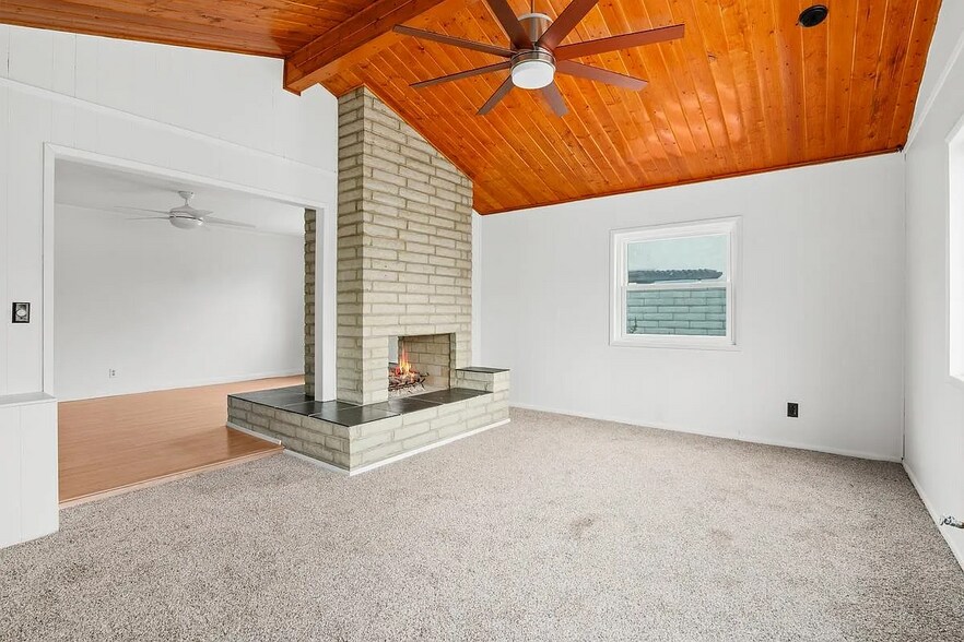 Building Photo - 8629 Stanwell St