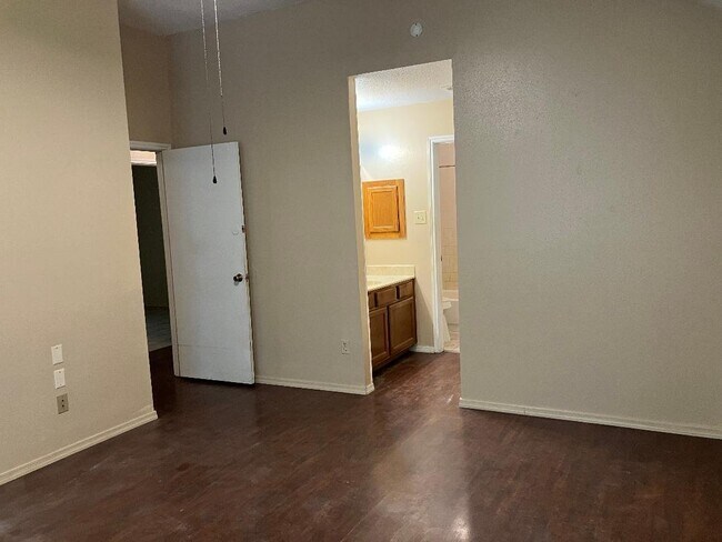 Building Photo - 11323 Jarbo Pass Dr