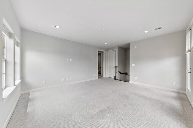 Building Photo - 2719 Cohn St