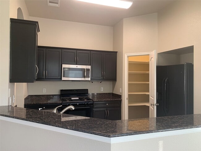 Building Photo - 807 Cobble Gate Dr