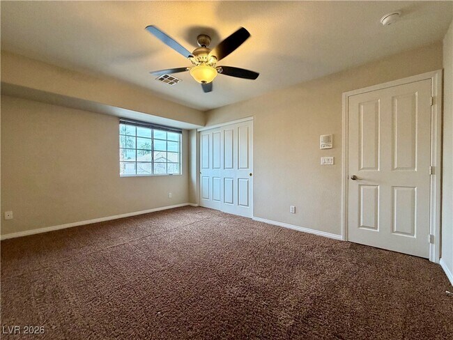 Building Photo - 274 Tropic Tan Ct