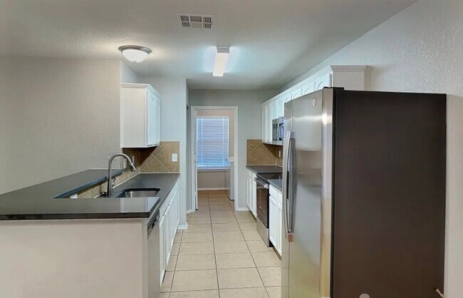 Building Photo - A Place to Settle In: Inviting 5-Bedroom Family Home